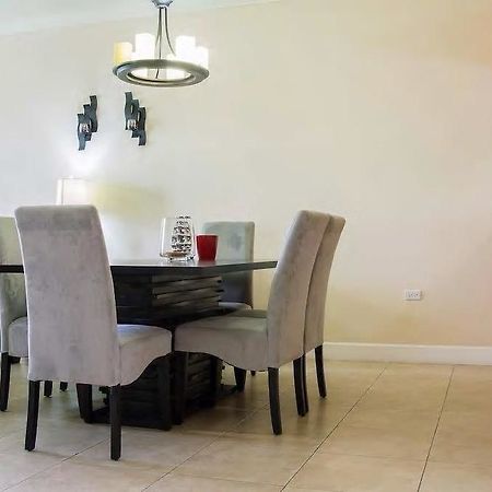 New Kingston Guest Apt At Sonoma Estate Exteriér fotografie