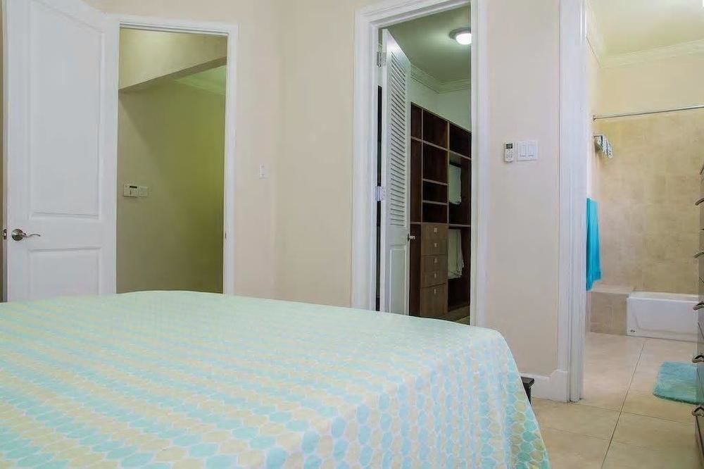 New Kingston Guest Apt At Sonoma Estate Exteriér fotografie