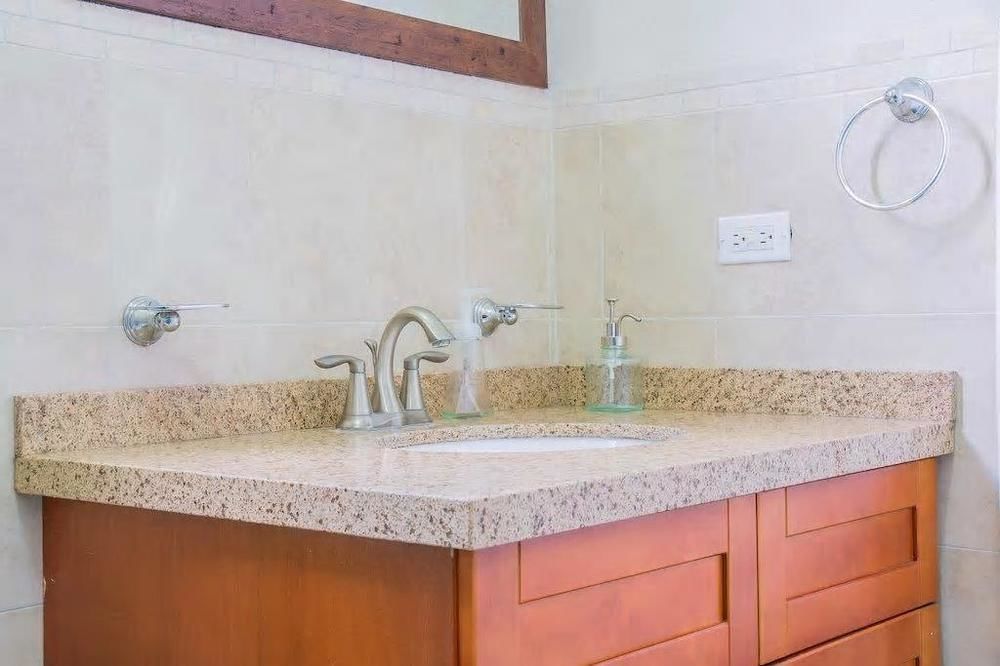New Kingston Guest Apt At Sonoma Estate Exteriér fotografie